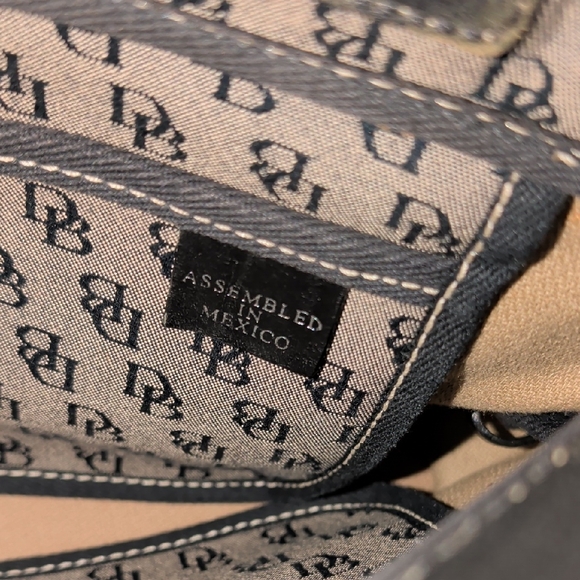 Vintage Dooney & Bourke Purse - Picture 12 of 12